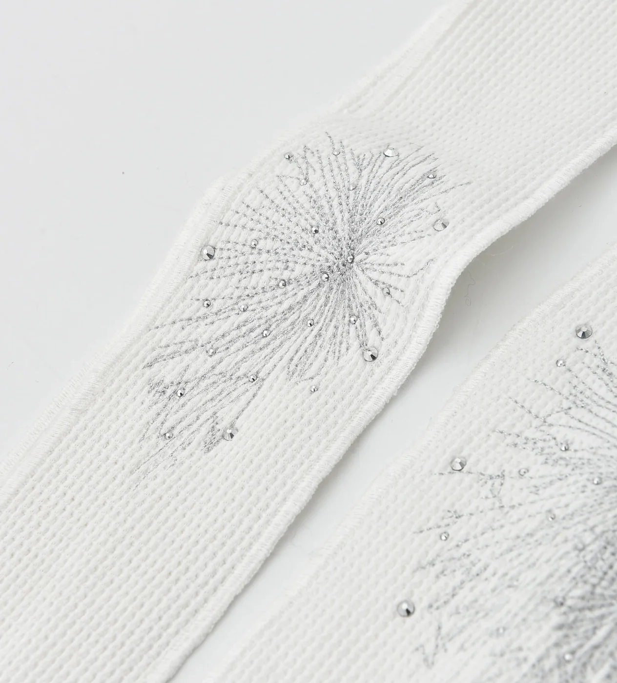 Birth of Royal Child Fireworks Rhinestone Durag White - Image 4